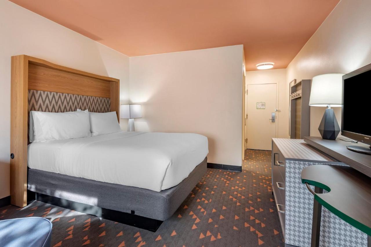 Holiday Inn Bangor By Ihg Экстерьер фото