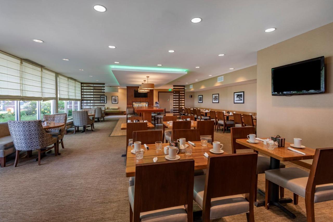 Holiday Inn Bangor By Ihg Экстерьер фото